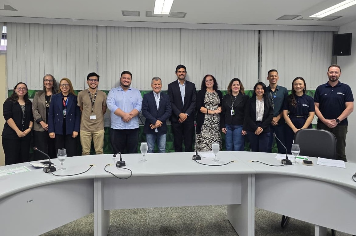 Nesta quinta-feira (12), a Suframa reuniu-se com representantes das empresas para apresentar os resultados alcançados em 2025 pelo Zona Franca de Portas Abertas e entregou certificado aos presentes pela participação no programa.