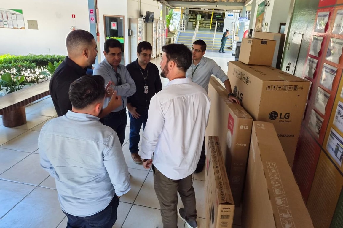 Encontro, que antecede as celebrações de dez anos de atuação da companhia em Manaus (a serem completados em 1º de agosto), teve como foco conhecer o processo produtivo e discutir a geração de empregos.