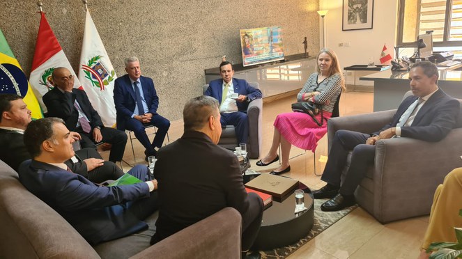 Reunião em Brasília para discutir integração logística com o Peru em Brasília
