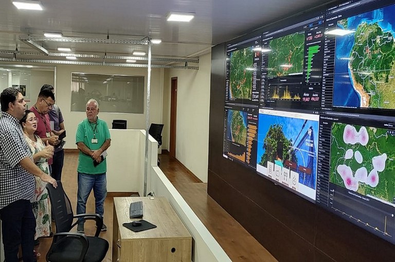 Suframa visita Centro de Monitoramento Ambiental e Áreas Protegidas (CMAAP), do Ipaam