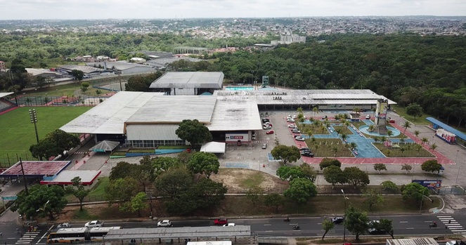 Foto mostra imagem aérea de um complexo que sedia eventos de diversas naturezas