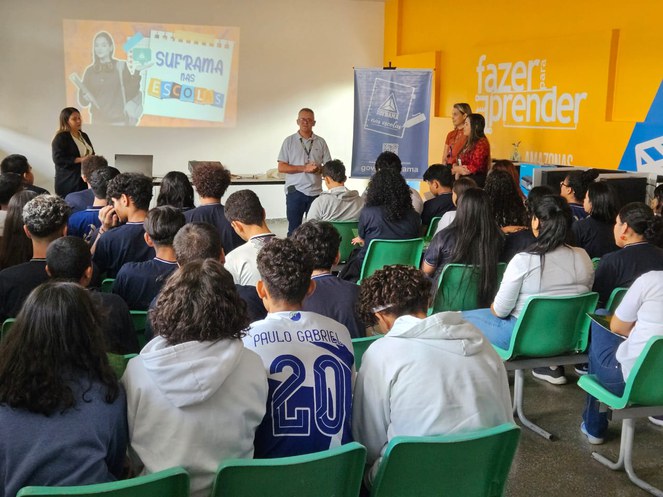 Suframa nas Escola em ação na zona Oeste