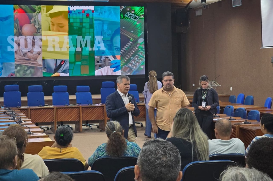 Agenda desta sexta-feira (13), na sede da Suframa, propocionou aos agricultores familiares a comunicação oficial de que seus processos de regularização fundiária avançaram para a aguardada fase de escrituração e registro de imóveis.