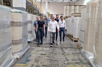 Suframa visita empresa especializada em soluções autoadesivas
