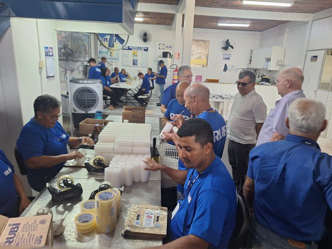 Suframa faz visita técnica à fábrica de velas Rubi