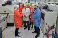 Suframa visita unidade da Foxconn em Manaus e acompanha projetos de inovação