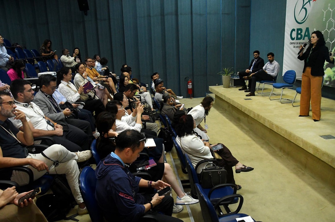Agenda atendeu a um grupo de 50 acadêmicos da CEIBS (China Europe International Business School), nessa quinta-feira (26), durante atividade realizada no Centro de Bionegócios da Amazônia (CBA), e incluiu palestras da Suframa, entre outras.