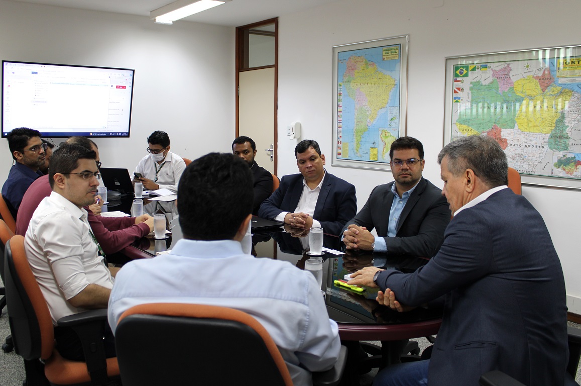 Durante reunião na Suframa, instituições discutiram potenciais ajustes e aprimoramentos na Lei de Informática da Zona Franca de Manaus, em especial no que diz respeito ao acompanhamento de recursos direcionados a Fundos de Investimento em Participações (FIPs).