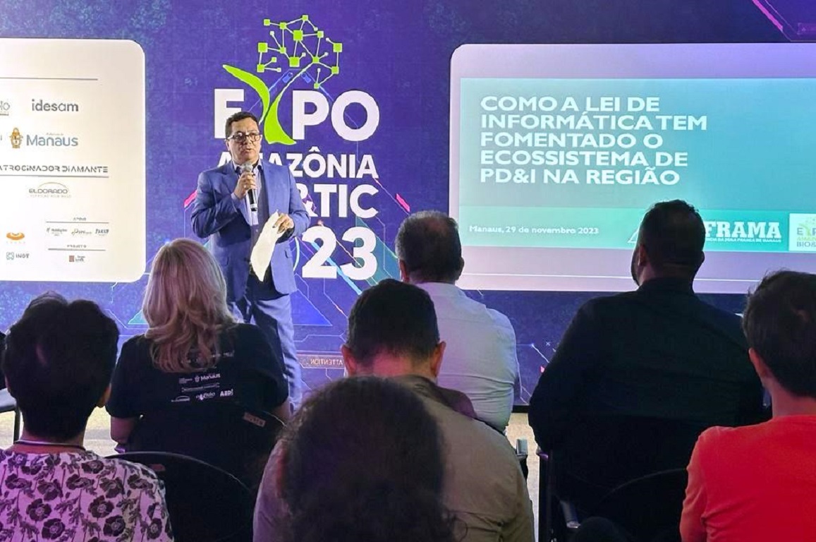A Suframa participou novamente do ciclo de palestras da ExpoAmazônia Bio&TIC 2023, nesta quarta-feira (29), apresentando como a Lei de Informática tem fomentado o ecossistema de Pesquisa, Desenvolvimento e Inovação (PD&I) na região.