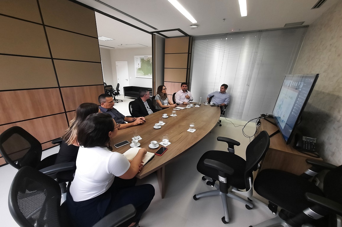 Técnicos da Autarquia fizeram uma explanação sobre a finalidade da Unif, que é aprimorar o controle e a fiscalização no ingresso de mercadorias em áreas incentivadas do modelo Zona Franca de Manaus, durante reunião com representantes do TCU e da AGU, em Manaus.