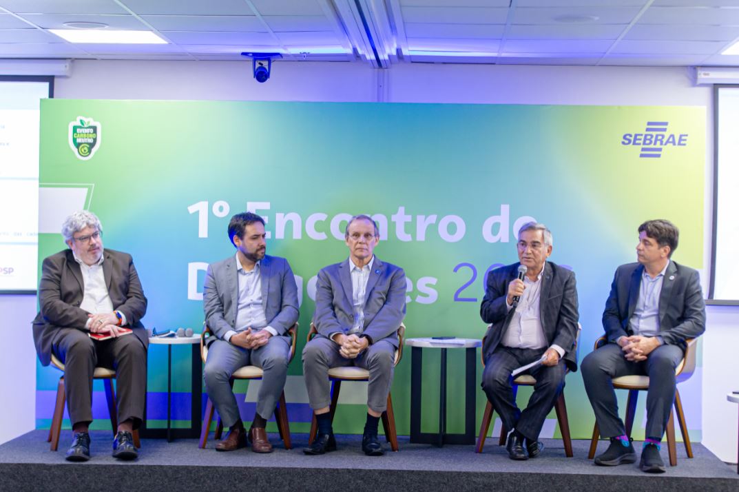 Governo do Brasil lança estratégia nacional para formação de agentes e fortalecimento da economia solidária