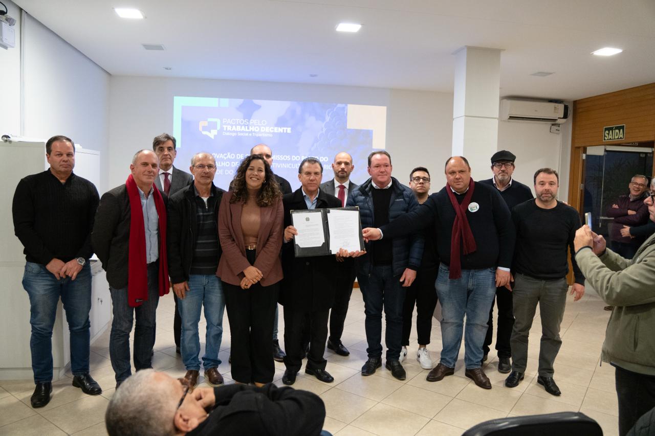 Pacto da vitivinicultura amplia compromisso com direitos trabalhistas e sustentabilidade da cadeia produtiva no Rio Grande do Sul