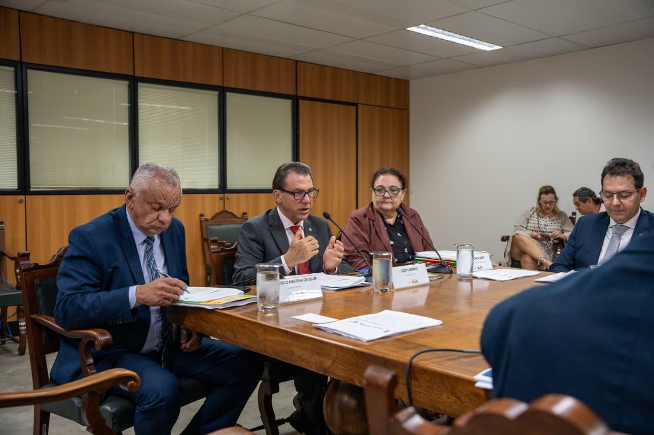 Brasil gera mais de 112 mil empregos formais em janeiro