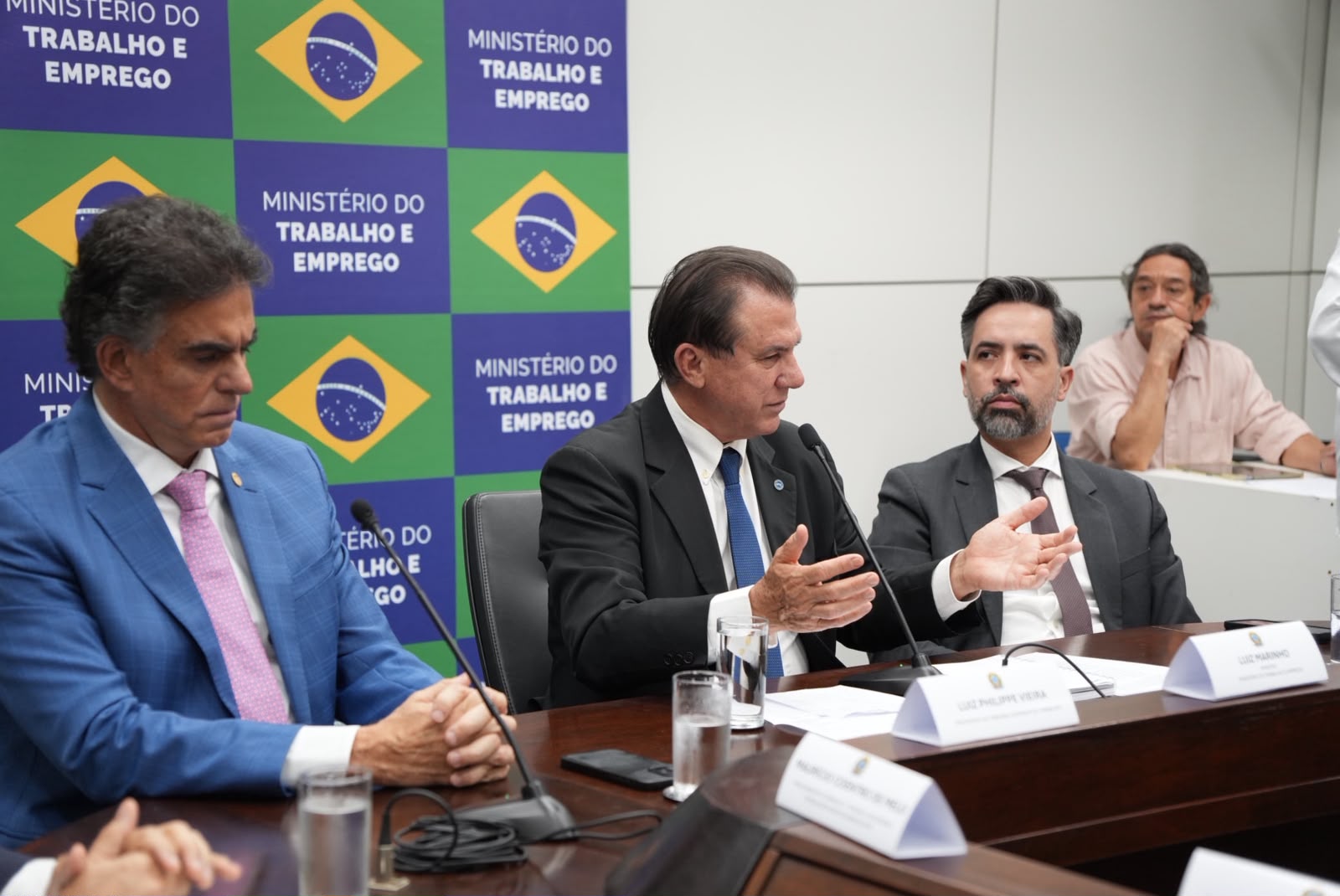 Governo do Brasil anuncia medidas contra o assédio eleitoral no trabalho