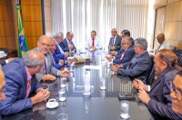 Luiz Marinho recebe lideranças das centrais sindicais para tratar da política do FGTS