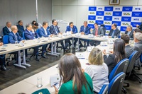 MTE se reúne com Frente Parlamentar e entidades do setor produtivo para discutir aperfeiçoamento das normas trabalhistas