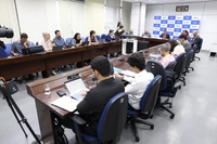 Brasil cria mais de 257 mil empregos formais em abril e atinge melhor saldo para o mês da nova séria histórica