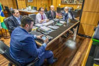 Conselho Curador do FGTS aprova recursos para campanha institucional e reforço da fiscalização trabalhista