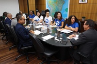 Ministro Luiz Marinho recebe UNE e debate trabalho digno para a juventude