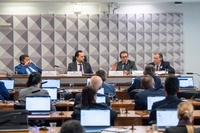 “O pagamento do seguro-defeso está garantido a quem tem direito”, afirma Luiz Marinho