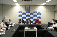 Pais gerou 85.888 empregos em abril chegando a um saldo de 699.762 vagas formais no ano, crescimento de 1,5%