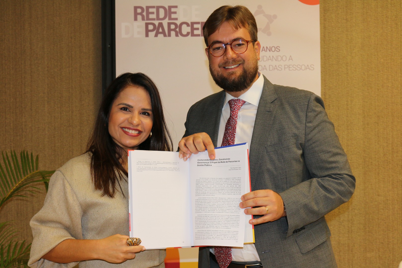 Lançamento do Livro 10 anos da Rede de Parcerias - dia 02-06-2025 (109).JPG