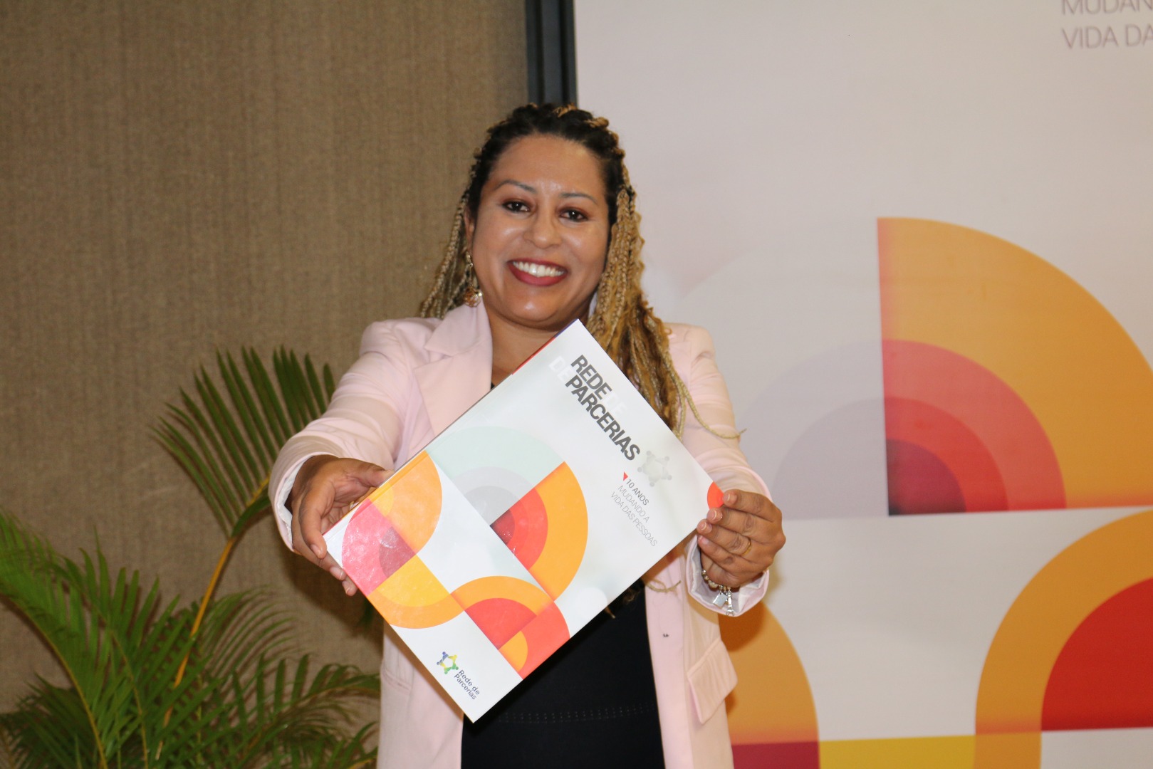 Lançamento do Livro 10 anos da Rede de Parcerias - dia 02-06-2025 (112).JPG