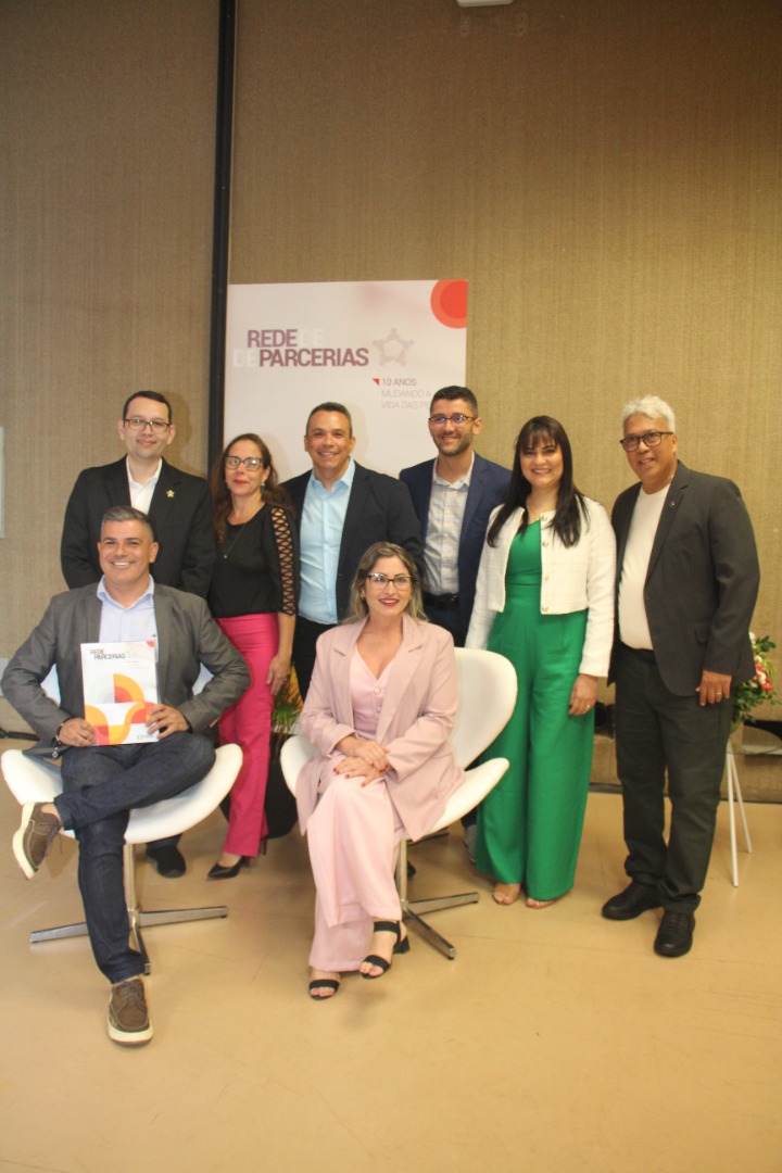 Lançamento do Livro 10 anos da Rede de Parcerias - dia 02-06-2025 (121).JPG