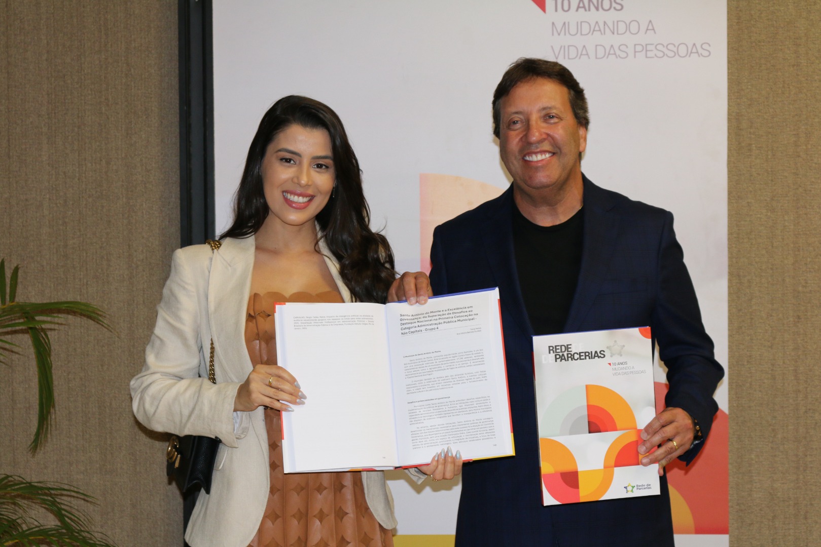 Lançamento do Livro 10 anos da Rede de Parcerias - dia 02-06-2025 (125).JPG
