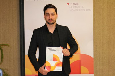 Lançamento do Livro 10 anos da Rede de Parcerias - dia 02-06-2025 (129).JPG