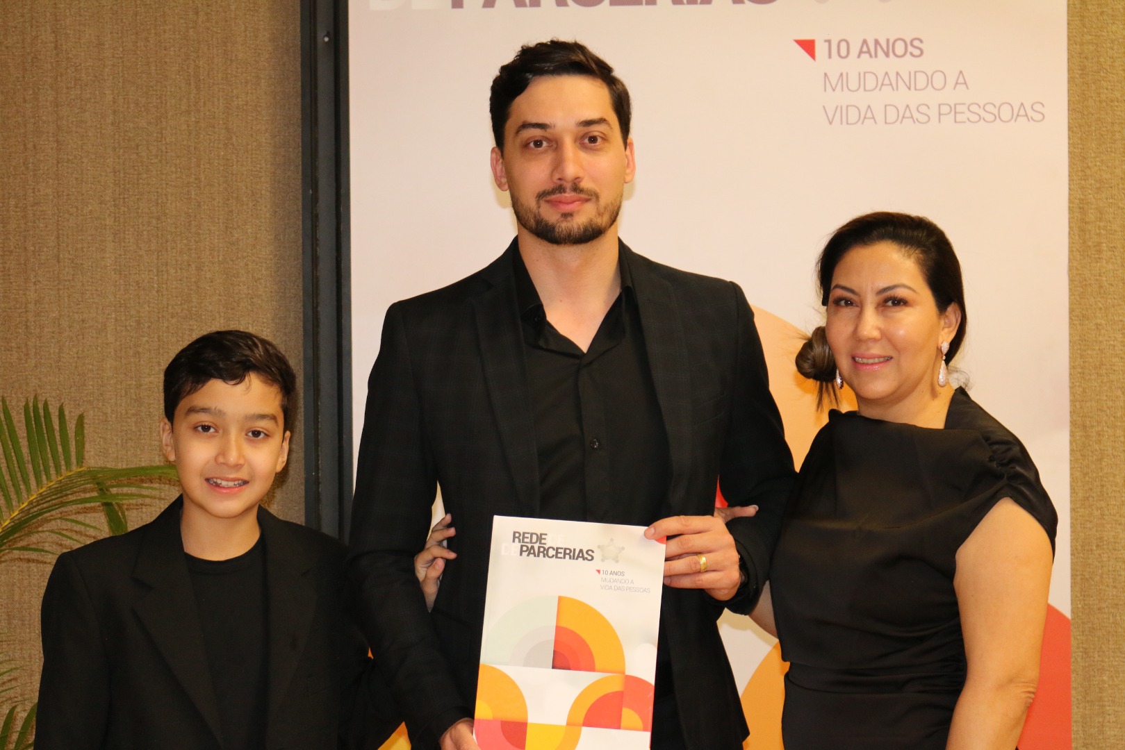 Lançamento do Livro 10 anos da Rede de Parcerias - dia 02-06-2025 (131).JPG