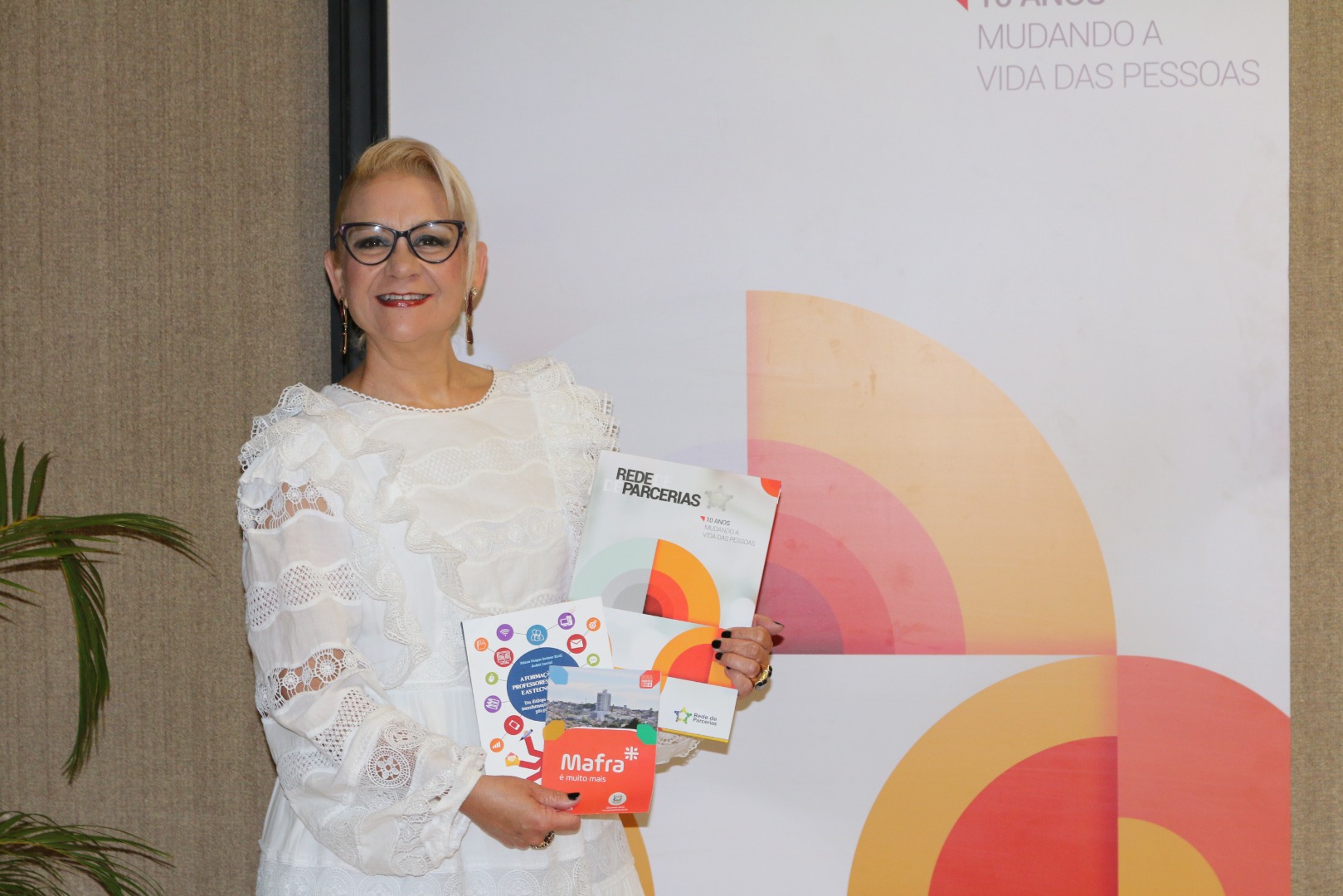 Lançamento do Livro 10 anos da Rede de Parcerias - dia 02-06-2025 (141).JPG