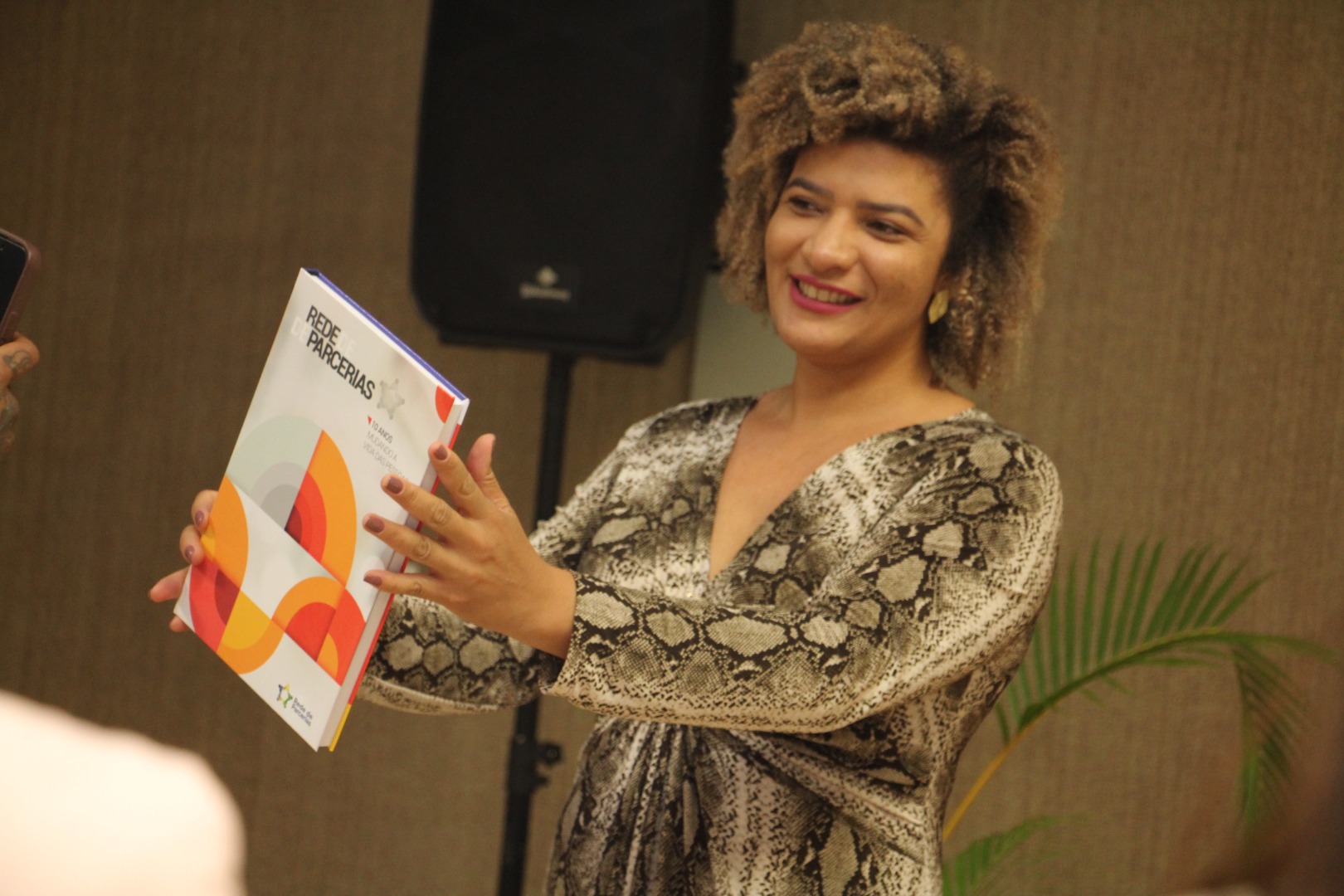 Lançamento do Livro 10 anos da Rede de Parcerias - dia 02-06-2025 (163).JPG