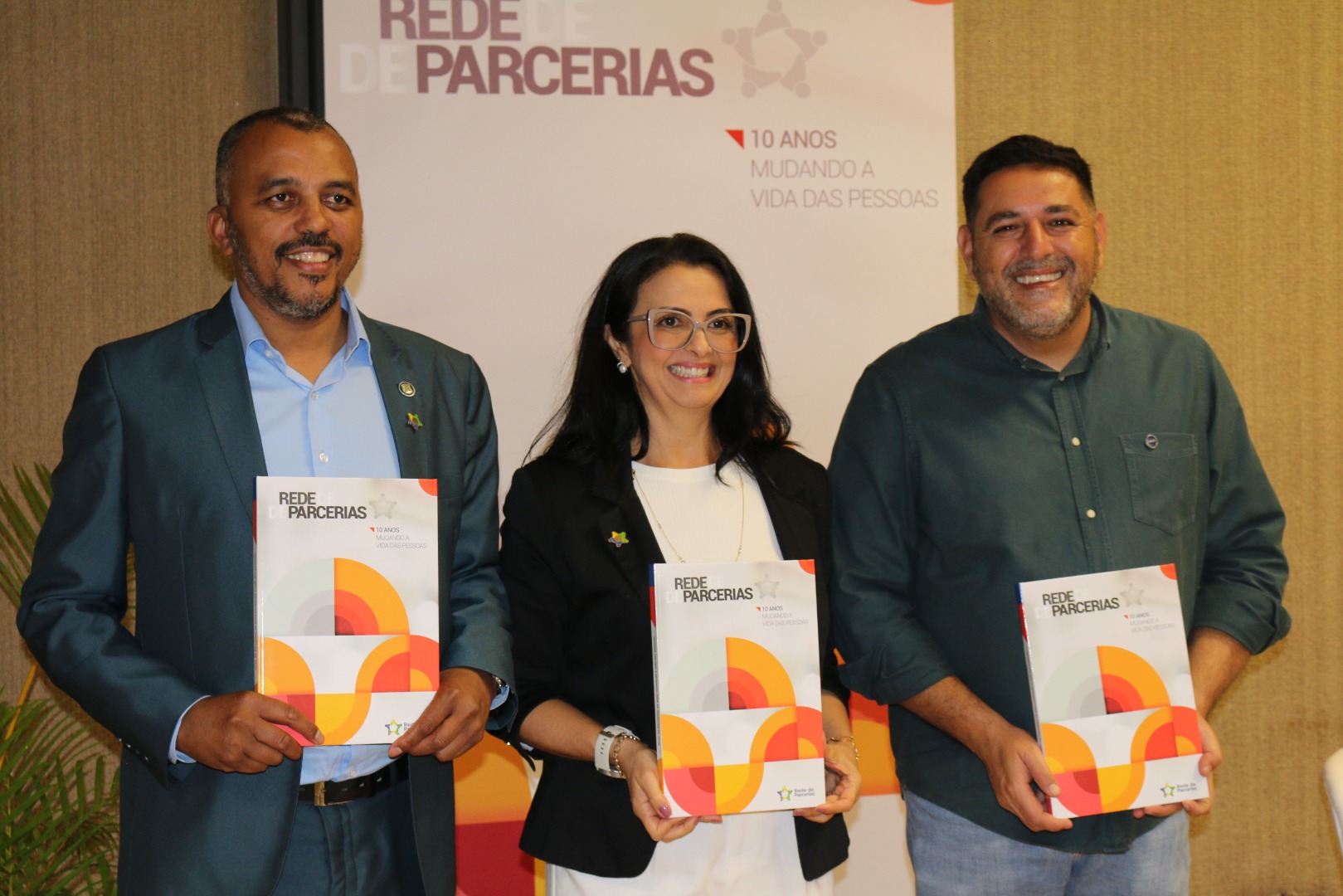 Lançamento do Livro 10 anos da Rede de Parcerias - dia 02-06-2025 (164).JPG