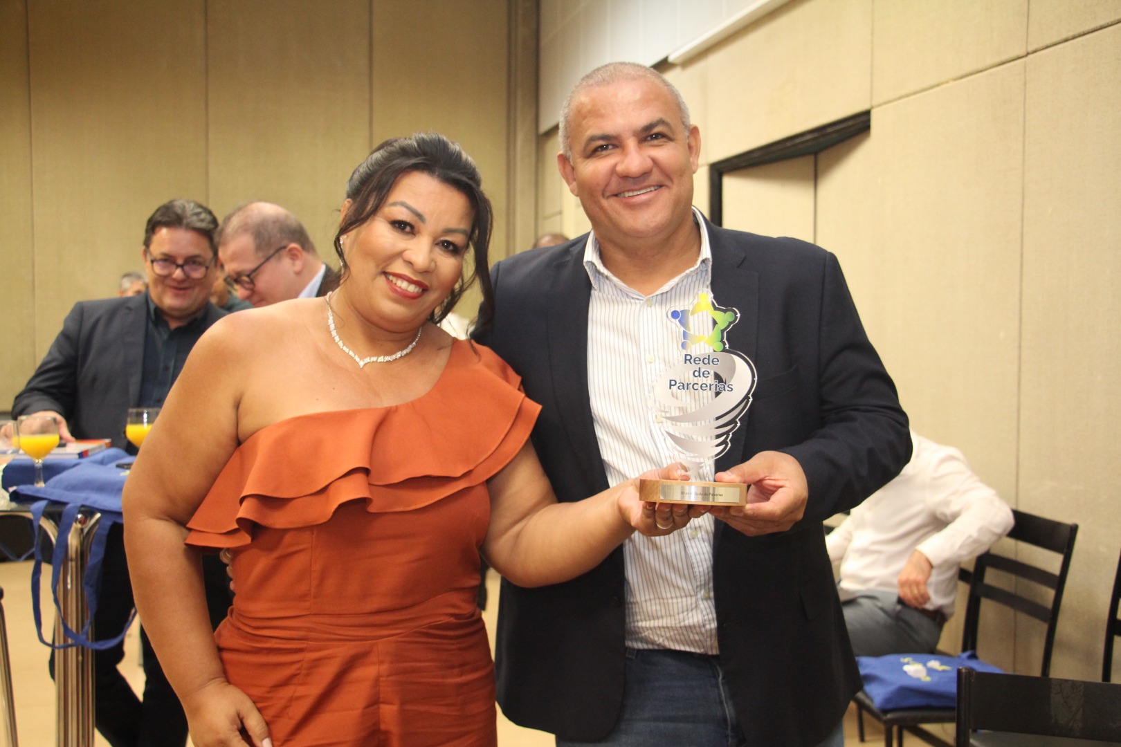 Lançamento do Livro 10 anos da Rede de Parcerias - dia 02-06-2025 (177).JPG