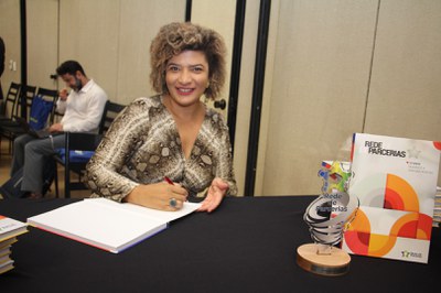 Lançamento do Livro 10 anos da Rede de Parcerias - dia 02-06-2025 (179).JPG