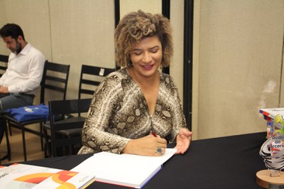 Lançamento do Livro 10 anos da Rede de Parcerias - dia 02-06-2025 (180).JPG