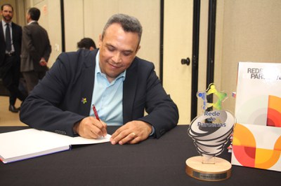 Lançamento do Livro 10 anos da Rede de Parcerias - dia 02-06-2025 (183).JPG