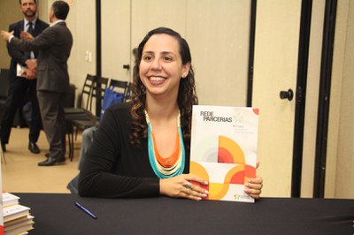 Lançamento do Livro 10 anos da Rede de Parcerias - dia 02-06-2025 (186).JPG