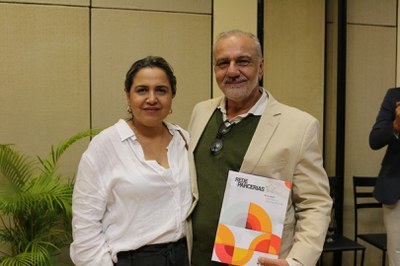 Lançamento do Livro 10 anos da Rede de Parcerias - dia 02-06-2025 (190).JPG