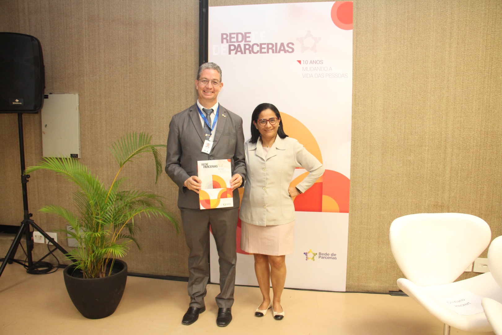 Lançamento do Livro 10 anos da Rede de Parcerias - dia 02-06-2025 (201).JPG