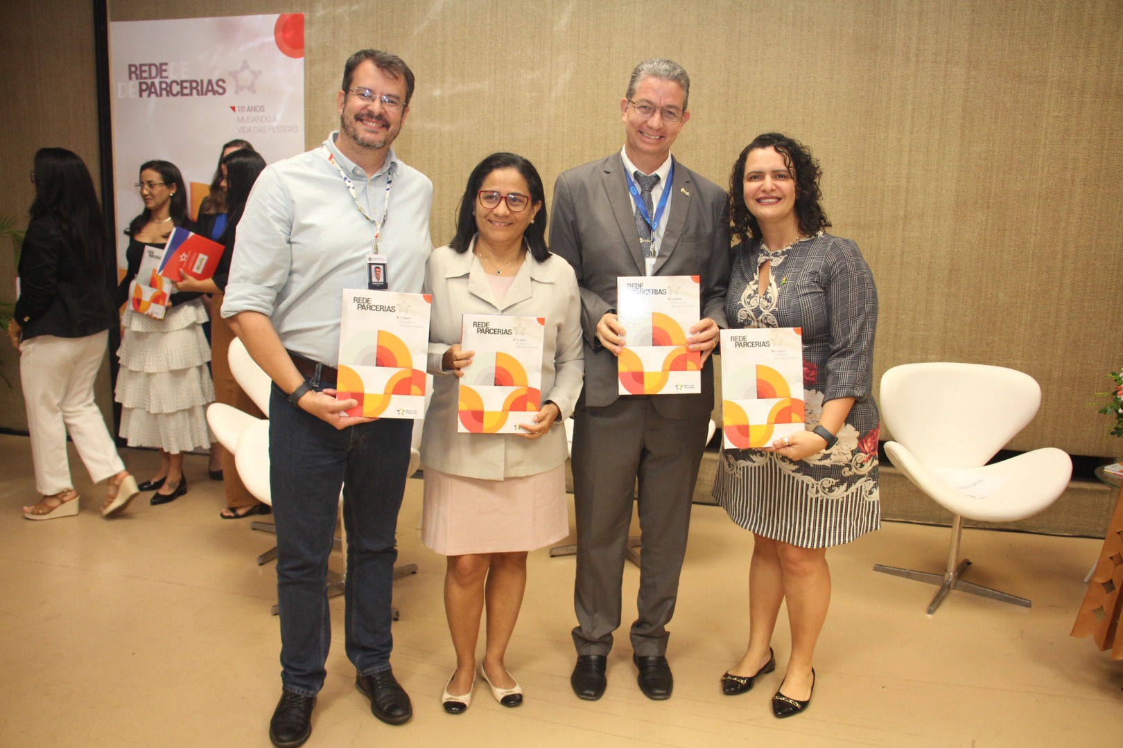 Lançamento do Livro 10 anos da Rede de Parcerias - dia 02-06-2025 (210).JPG