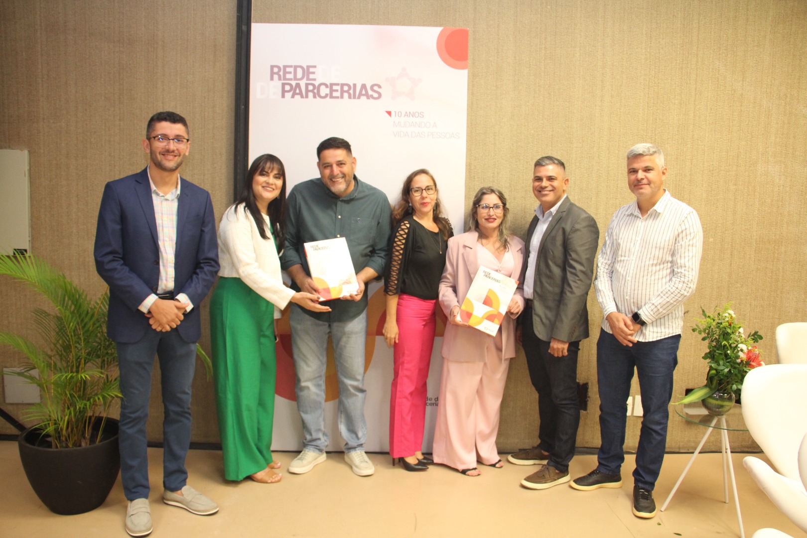 Lançamento do Livro 10 anos da Rede de Parcerias - dia 02-06-2025 (219).JPG