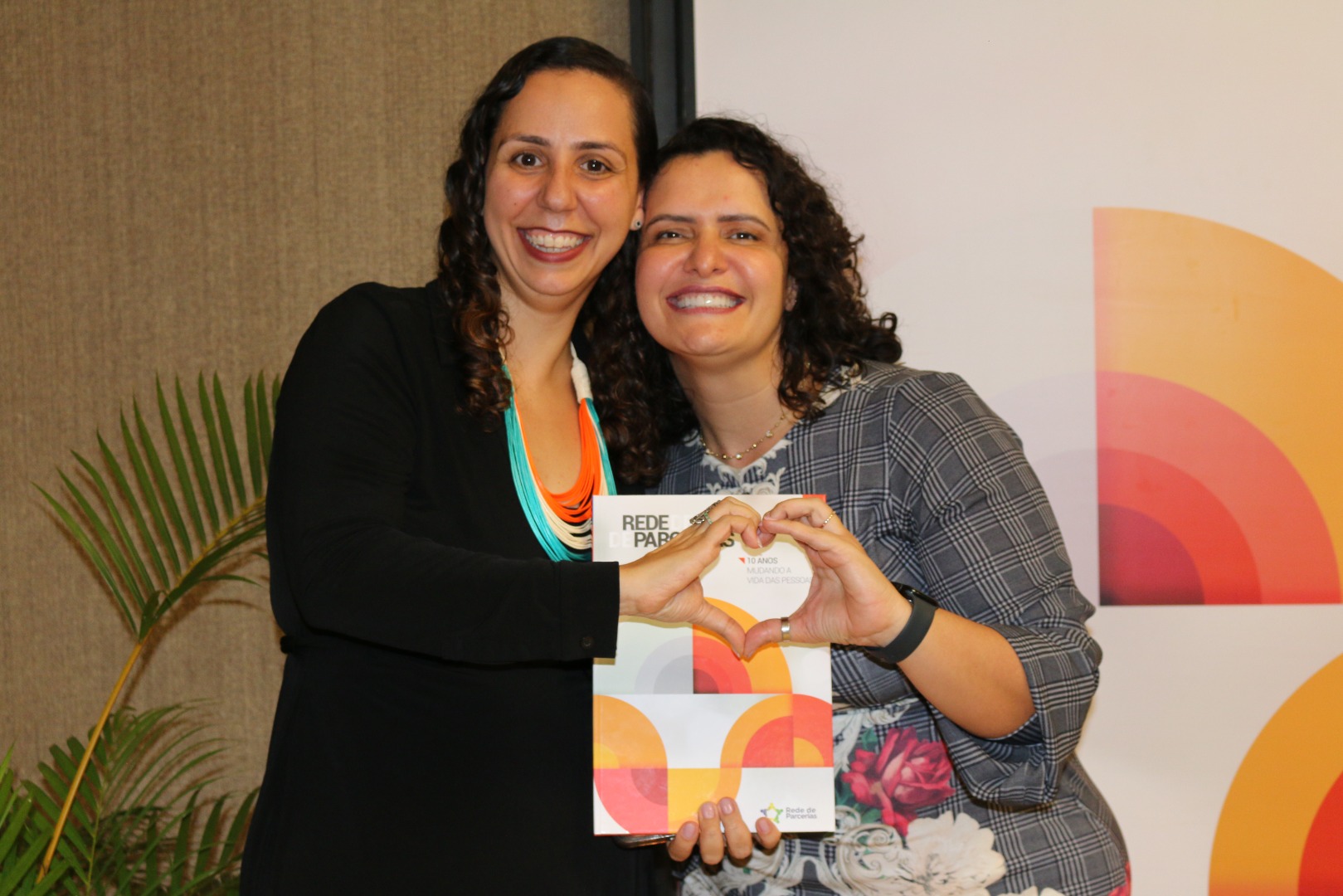 Lançamento do Livro 10 anos da Rede de Parcerias - dia 02-06-2025 (235).JPG