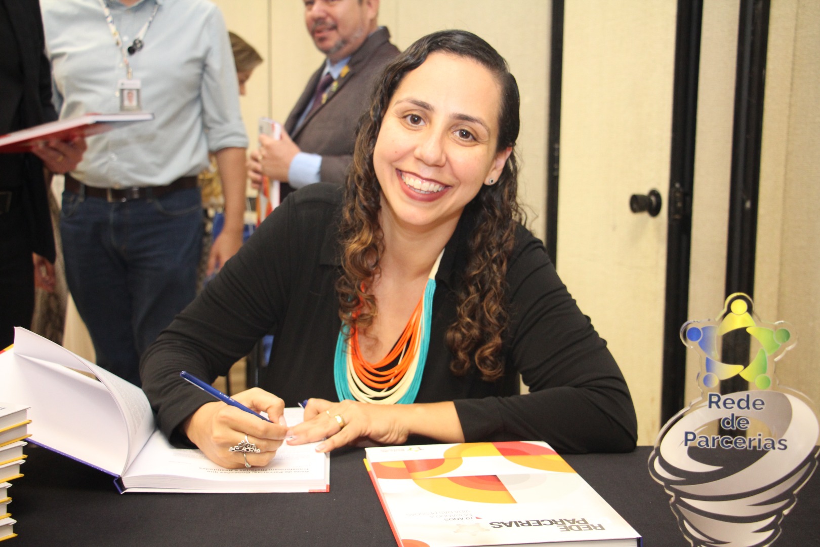 Lançamento do Livro 10 anos da Rede de Parcerias - dia 02-06-2025 (238).JPG