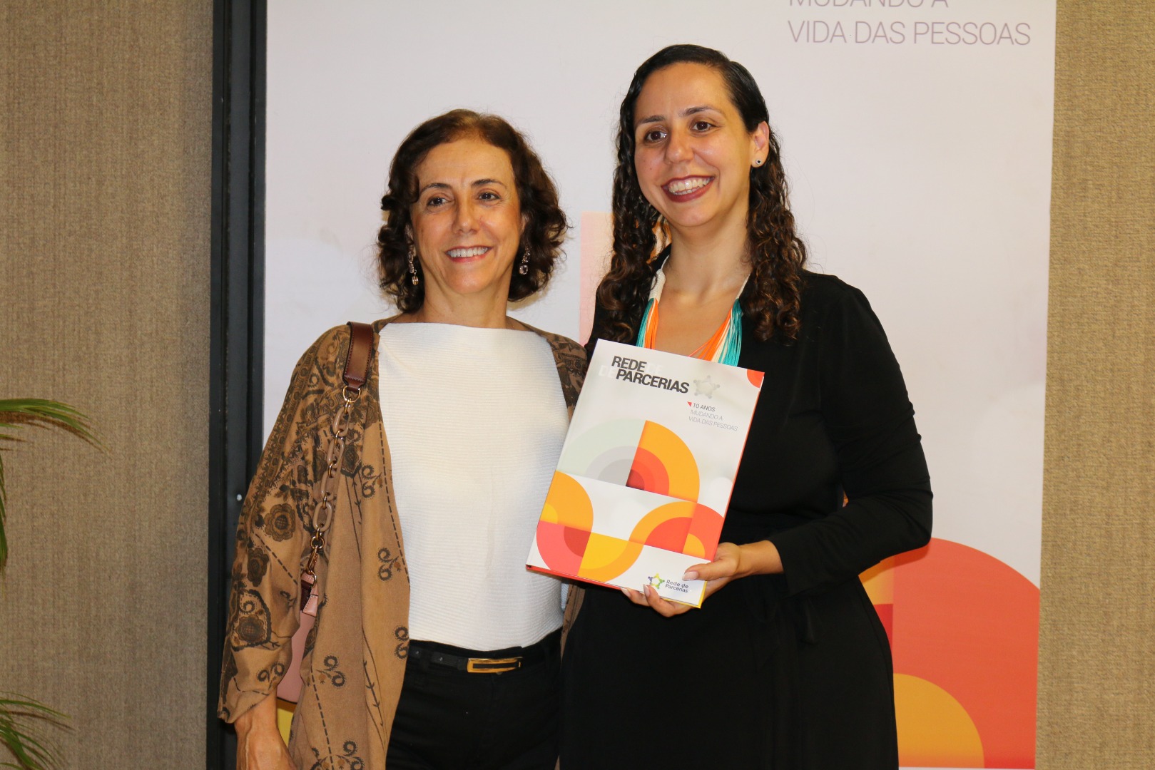 Lançamento do Livro 10 anos da Rede de Parcerias - dia 02-06-2025 (239).JPG