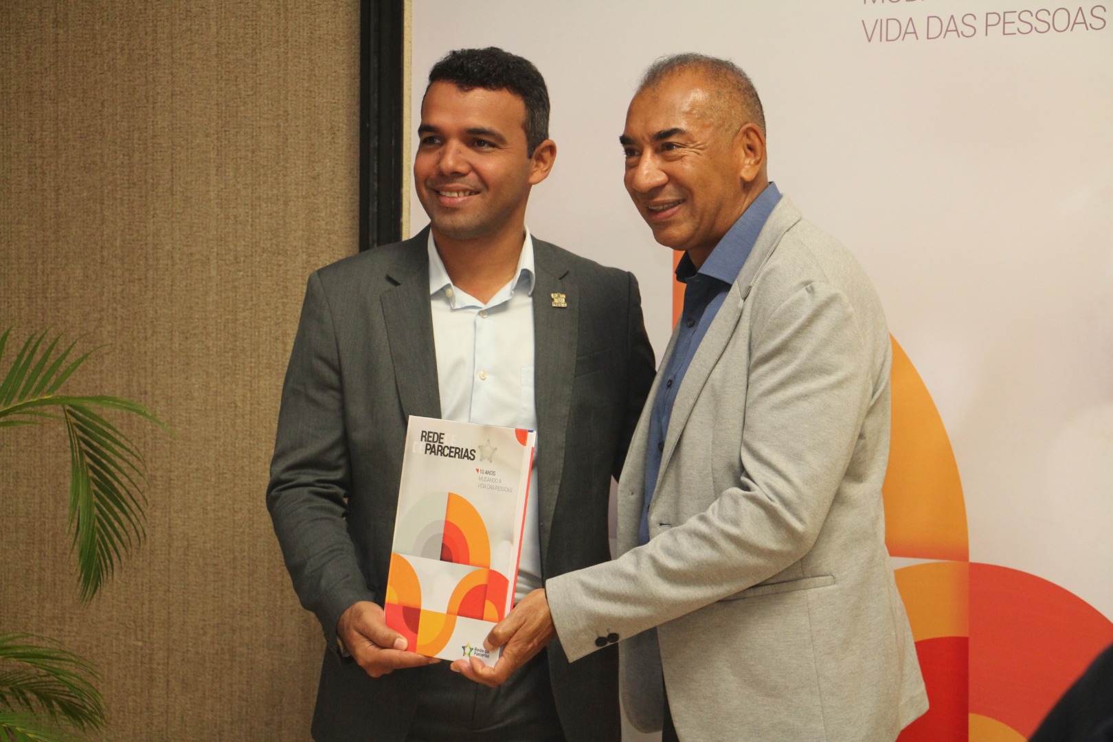 Lançamento do Livro 10 anos da Rede de Parcerias - dia 02-06-2025 (247).JPG