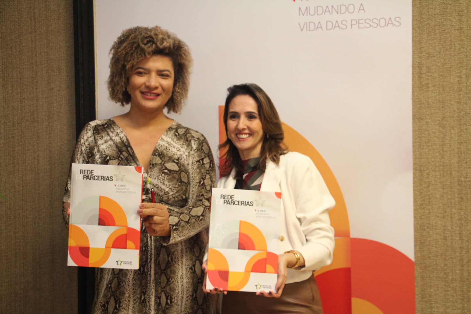 Lançamento do Livro 10 anos da Rede de Parcerias - dia 02-06-2025 (249).JPG