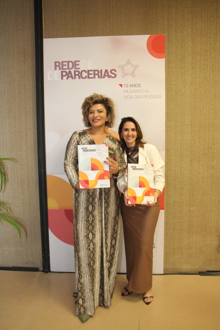 Lançamento do Livro 10 anos da Rede de Parcerias - dia 02-06-2025 (250).JPG