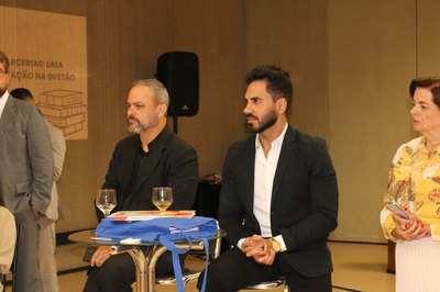 Lançamento do Livro 10 anos da Rede de Parcerias - dia 02-06-2025 (265).JPG